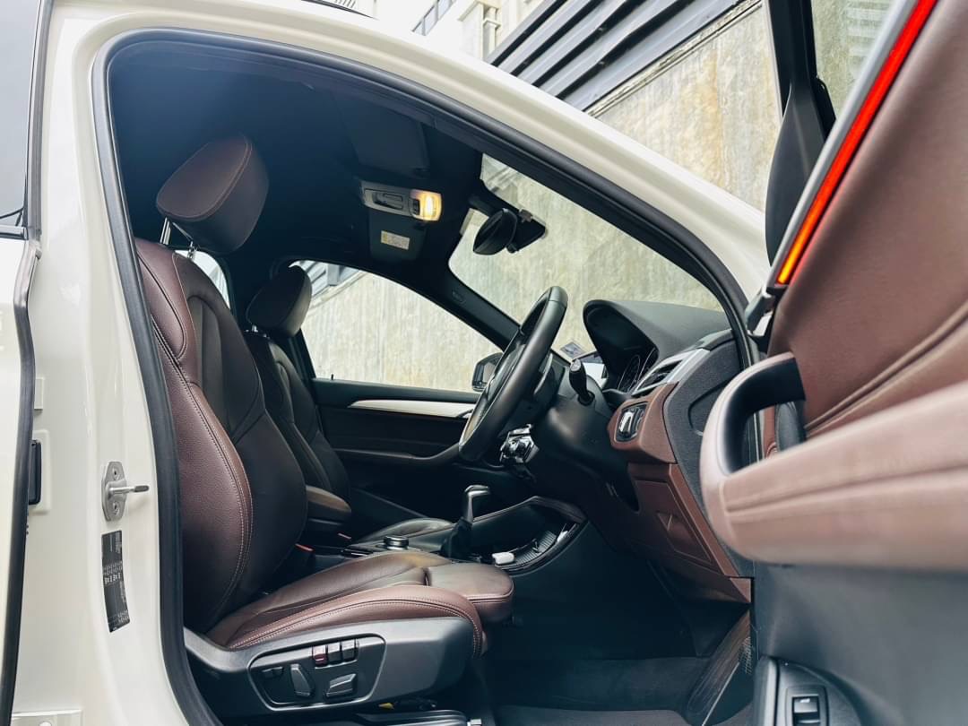 2020 BMW X1 F48 สีขาว (รูปที่ 12)