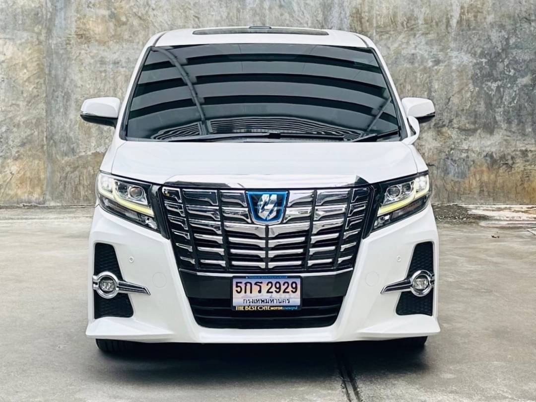 2016 Toyota Alphard สีขาว (รูปที่ 2)