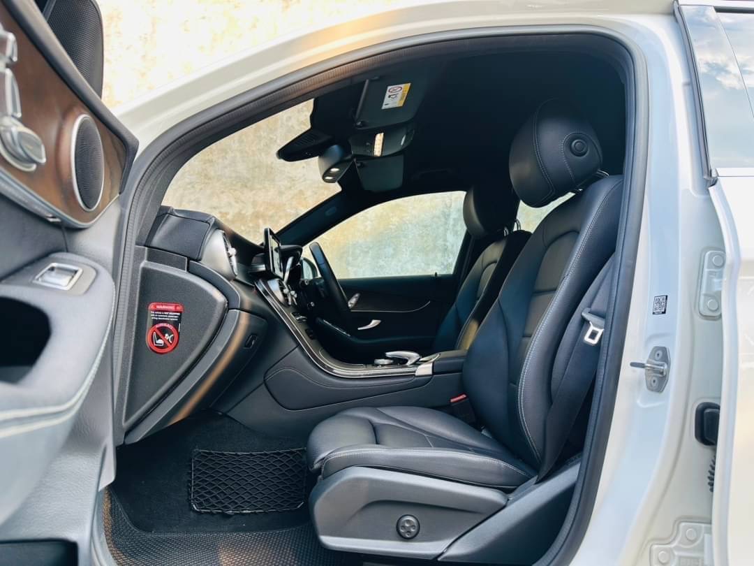 2019 Mercedes-Benz GLC-Class GLC 220 d สีขาว (รูปที่ 16)