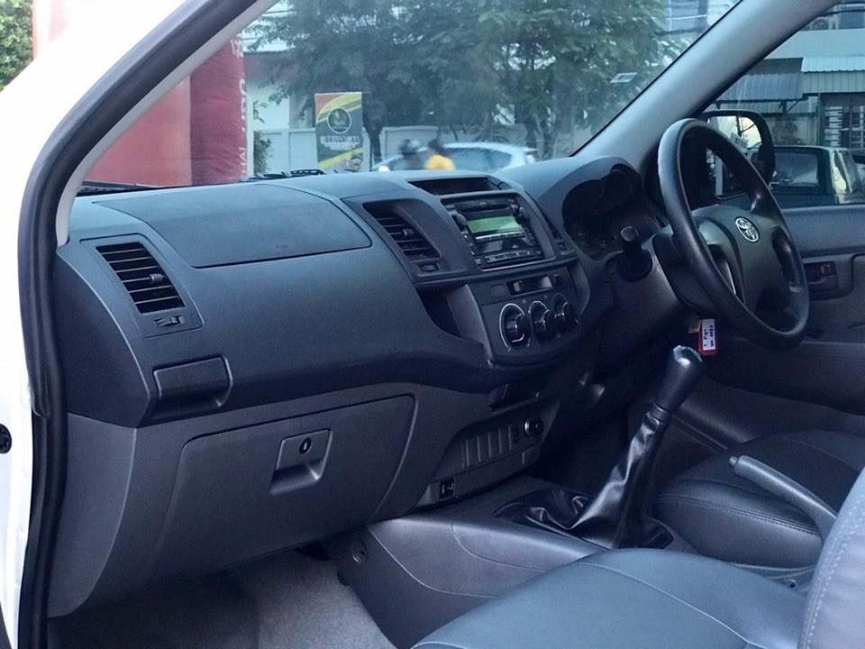 Toyota Hilux Vigo Extra cab ปี 2013 สีขาว (รูปที่ 14)