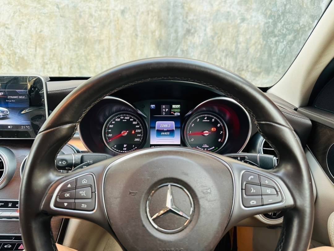 2017 Mercedes-Benz C-Class W205 C350e สีดำ