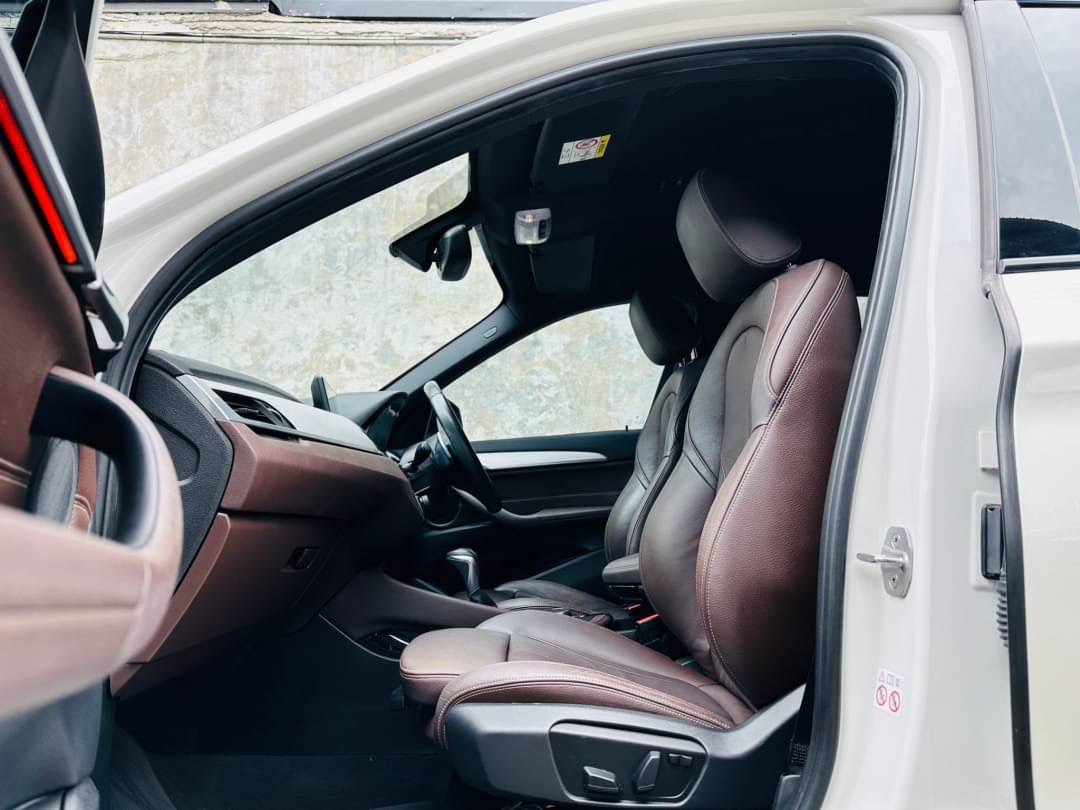 2018 BMW X1 F48 สีขาว (รูปที่ 8)