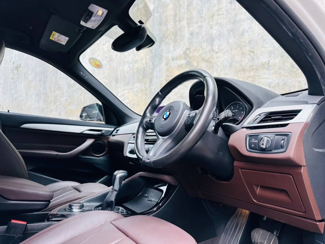 2018 BMW X1 F48 สีขาว