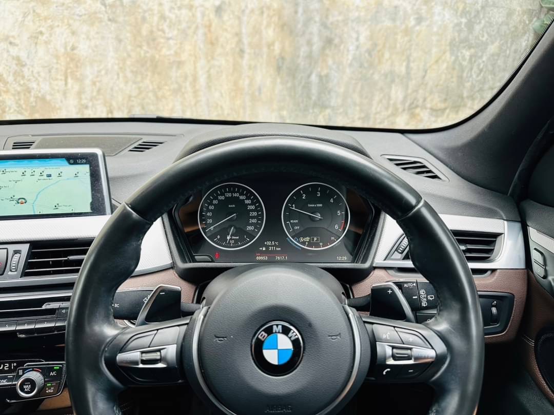 2018 BMW X1 F48 สีขาว (รูปที่ 15)