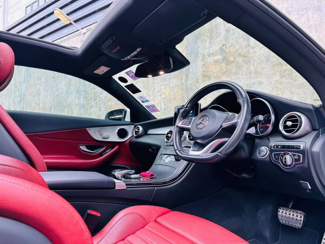 2017 Mercedes-Benz C-Class C 250 Coupe AMG สีขาว (รูปที่ 9)