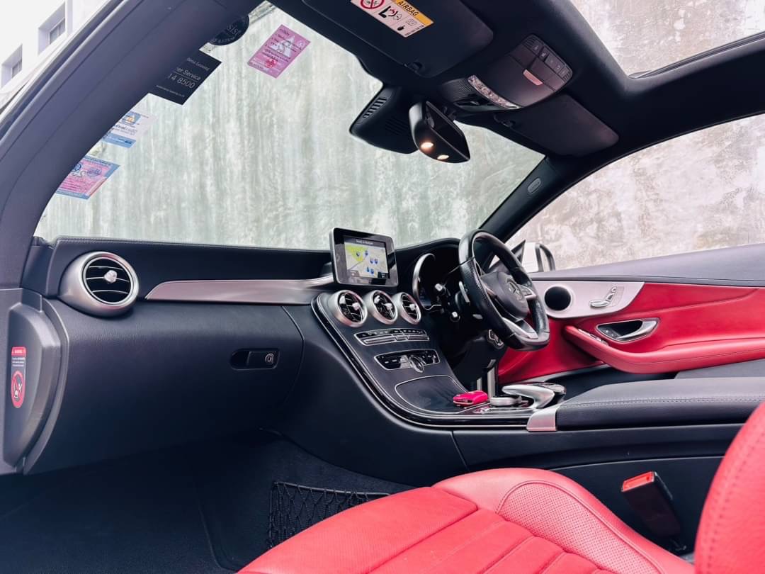 2017 Mercedes-Benz C-Class C 250 Coupe AMG สีขาว (รูปที่ 6)