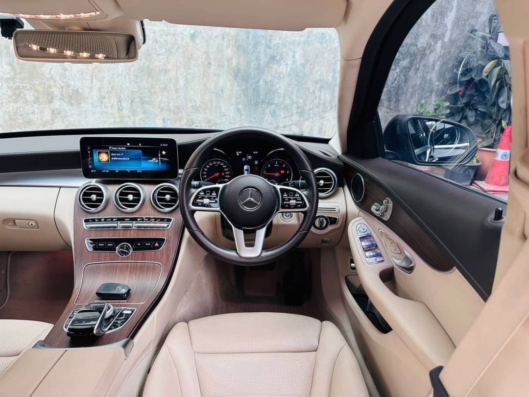 2019 Mercedes-Benz C-Class C 220 d สีดำ (รูปที่ 12)