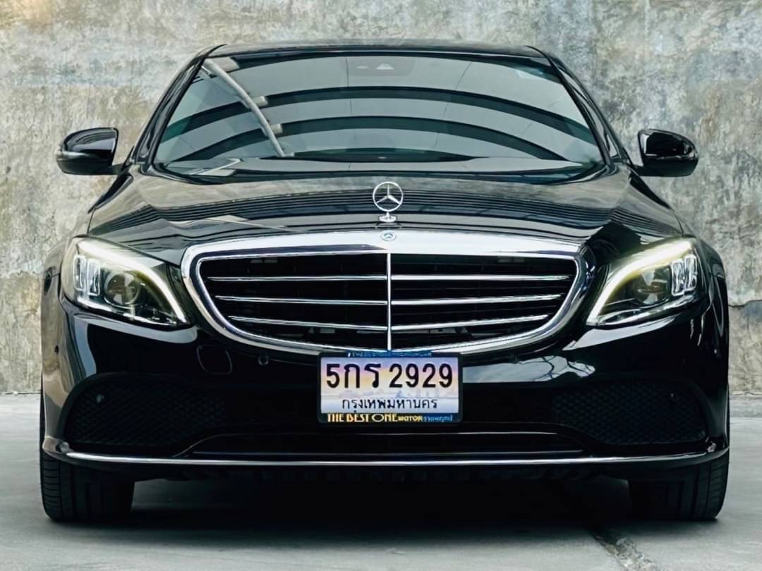 2019 Mercedes-Benz C-Class C 220 d สีดำ (รูปที่ 2)