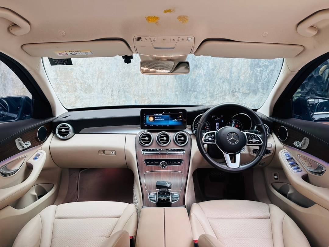 2019 Mercedes-Benz C-Class C 220 d สีดำ (รูปที่ 7)