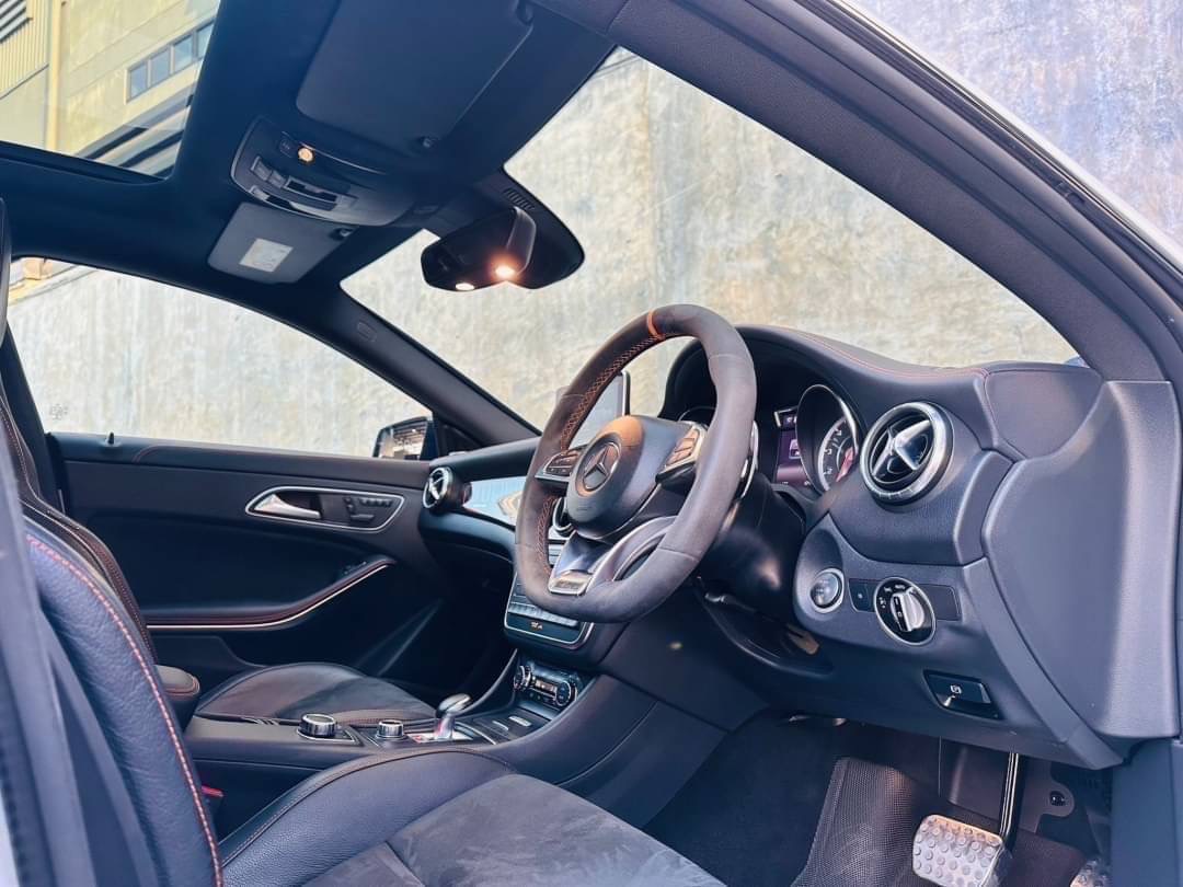 2016 Mercedes-Benz CLA-Class CLA-CLass CLA45 สีขาว (รูปที่ 4)