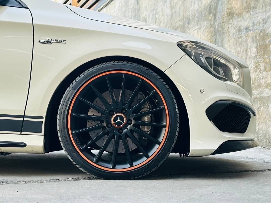 2016 Mercedes-Benz CLA-Class CLA-CLass CLA45 สีขาว (รูปที่ 6)