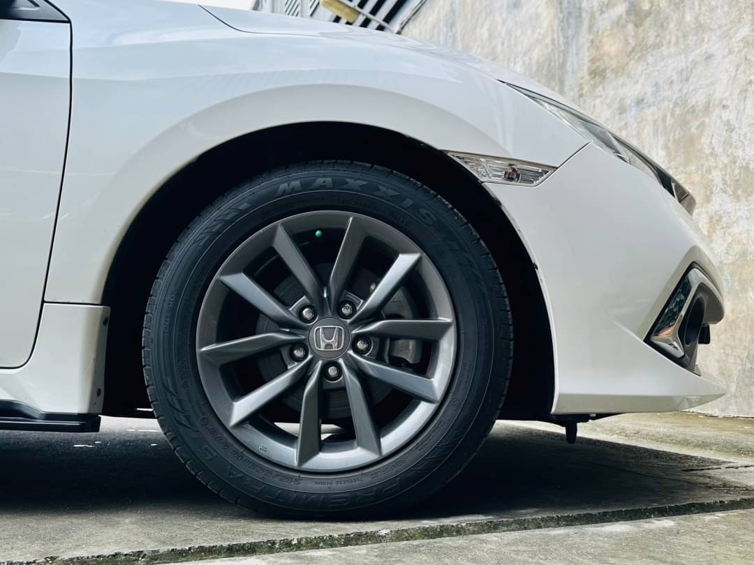 2020 Honda Civic Sedan สีขาว (รูปที่ 5)