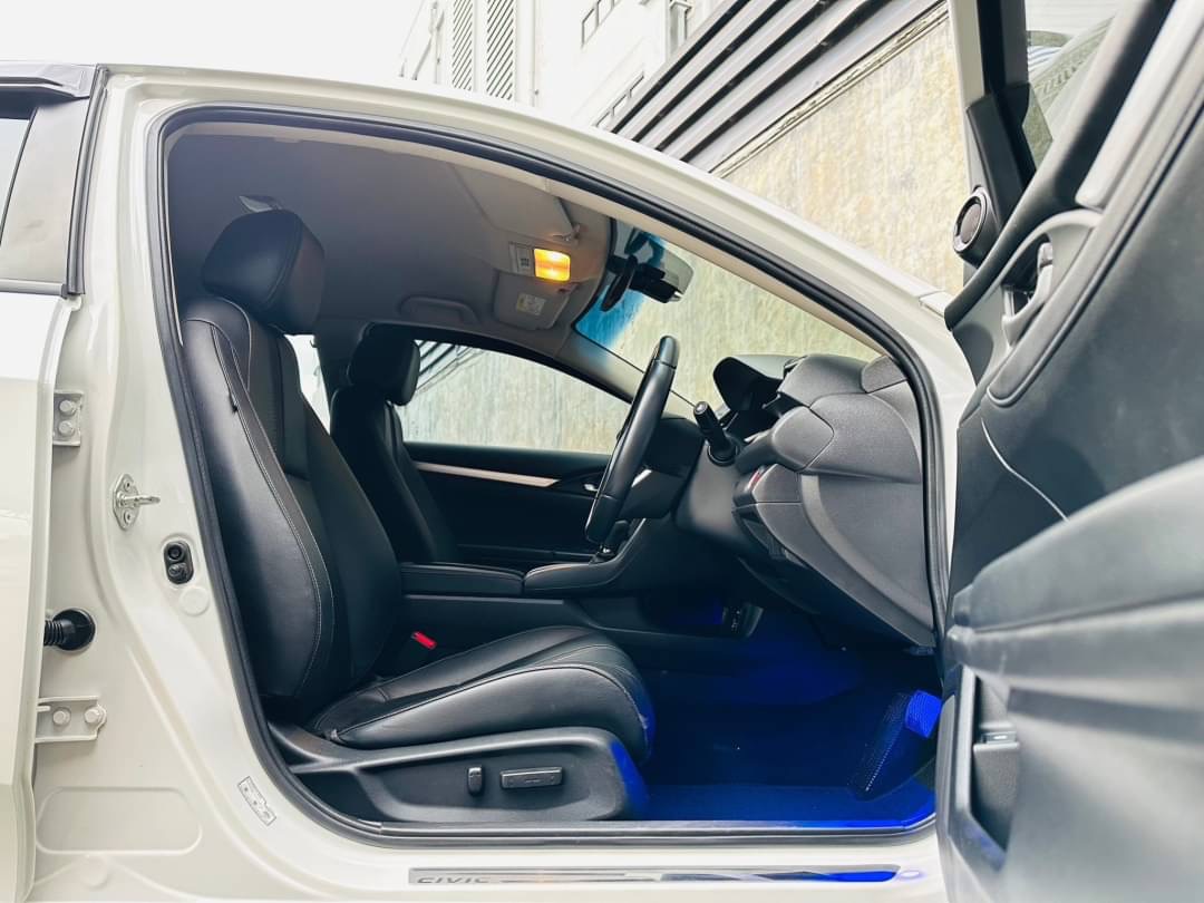 2020 Honda Civic Sedan สีขาว (รูปที่ 7)
