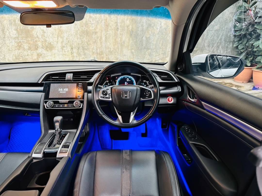 2020 Honda Civic Sedan สีขาว