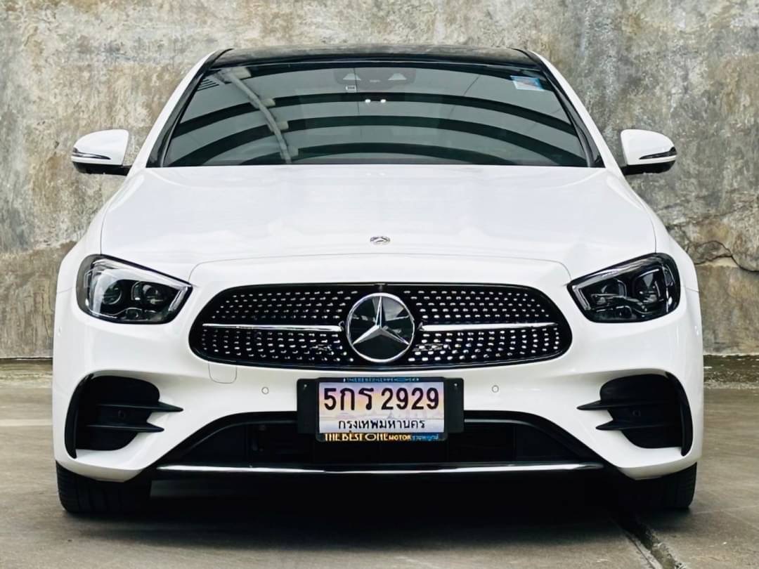 2021 Mercedes-Benz E-Class W213 E300e สีขาว (รูปที่ 7)