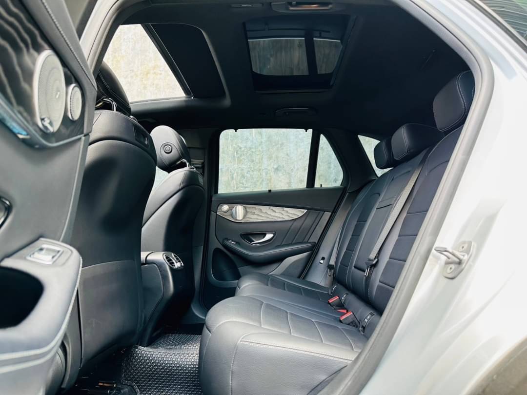 2019 Mercedes-Benz GLC-Class GLC 250 d สีเงิน (รูปที่ 7)