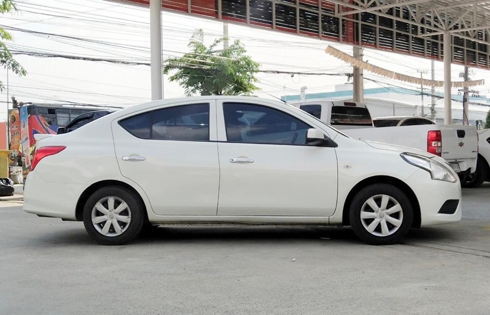 Nissan Almera ปี 2016 สีขาว (รูปที่ 8)