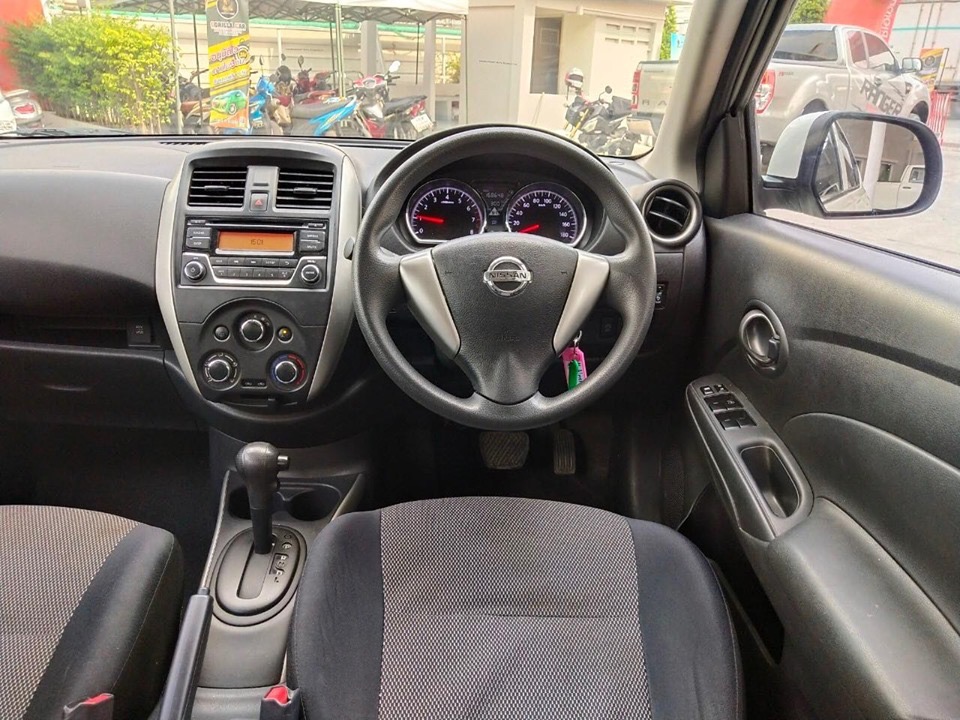 Nissan Almera ปี 2016 สีขาว (รูปที่ 13)