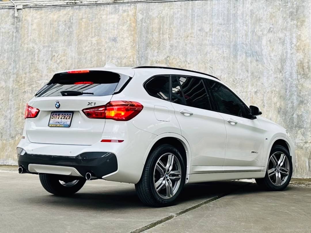 2019 BMW X1 F48 สีขาว (รูปที่ 5)