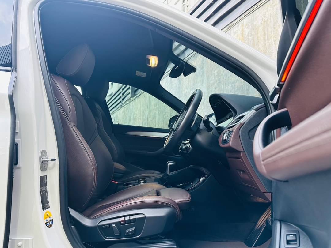 2019 BMW X1 F48 สีขาว (รูปที่ 12)
