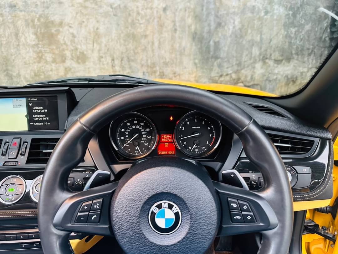 2011 BMW Z4 E89 สีเหลือง (รูปที่ 9)