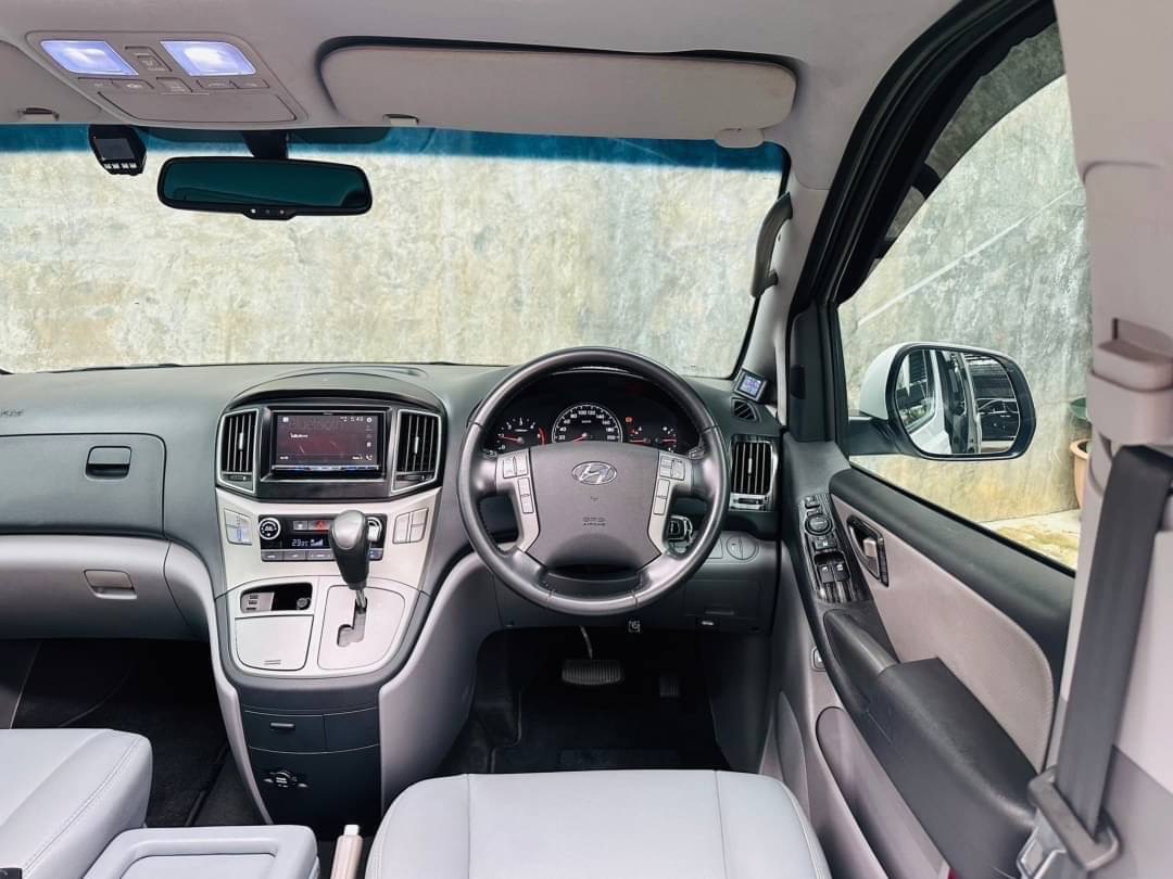 2019 Hyundai H-1 สีขาว (รูปที่ 17)