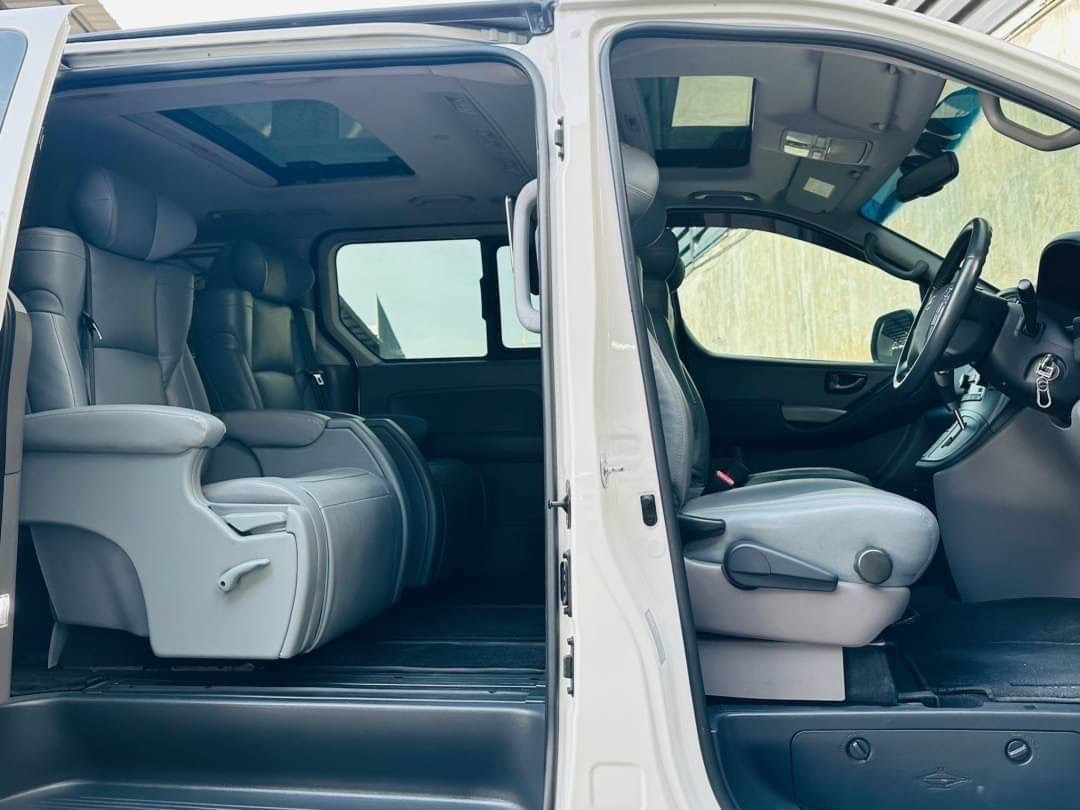 2019 Hyundai H-1 สีขาว (รูปที่ 13)