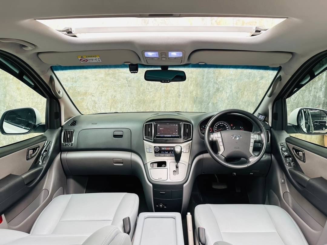 2019 Hyundai H-1 สีขาว (รูปที่ 11)