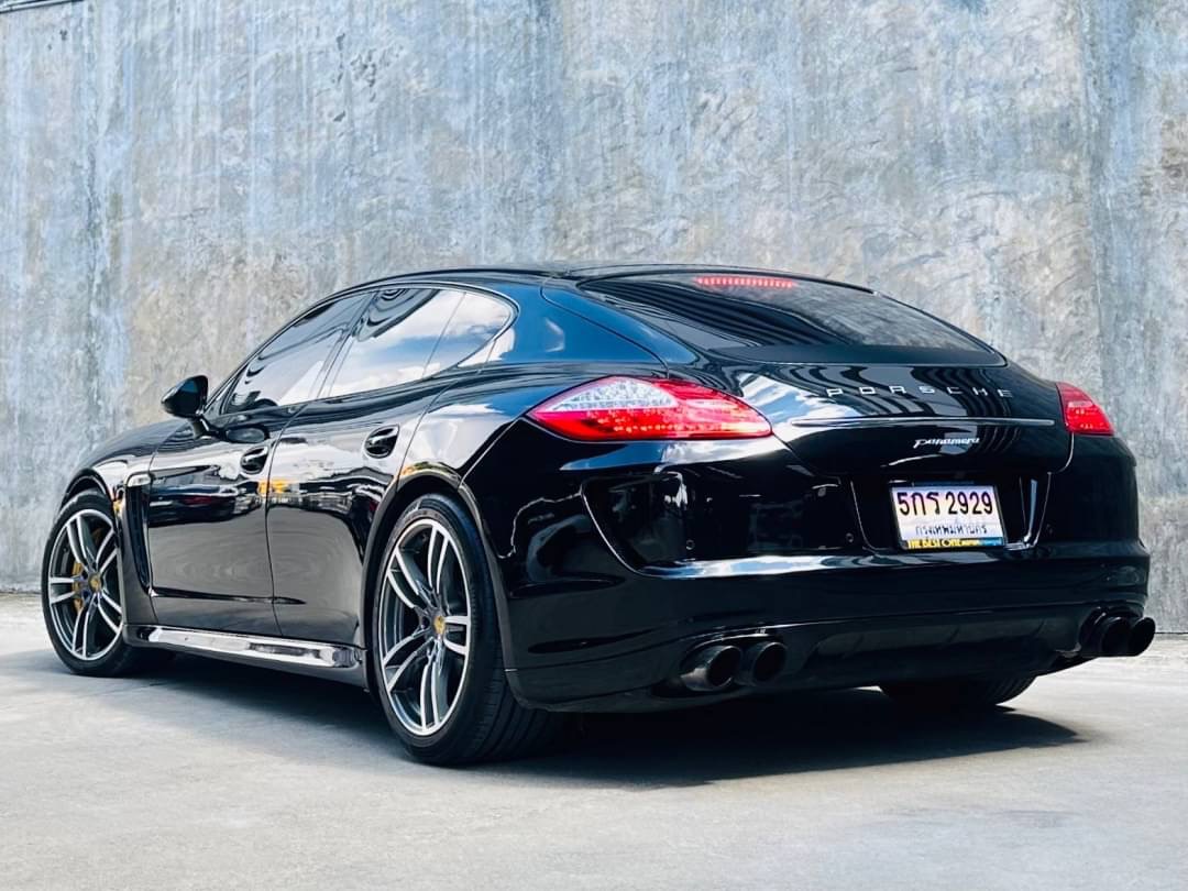 2012 Porsche Panamera สีดำ (รูปที่ 6)