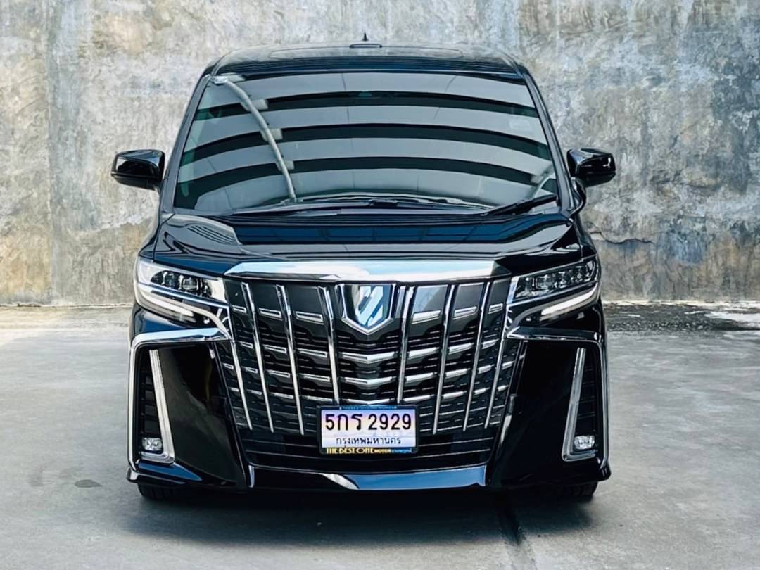 2022 Toyota Alphard สีดำ (รูปที่ 2)