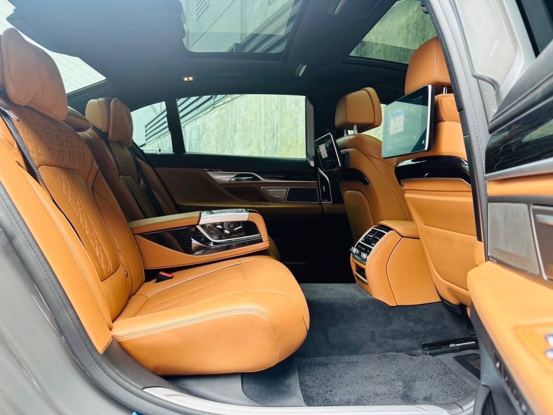2020 BMW LCI 730Ld SDRIVE M-Sport สีเทา (รูปที่ 4)