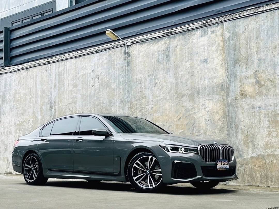 2020 BMW LCI 730Ld SDRIVE M-Sport สีเทา (รูปที่ 2)