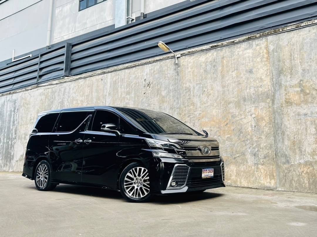 2015 Toyota Vellfire สีดำ (รูปที่ 3)