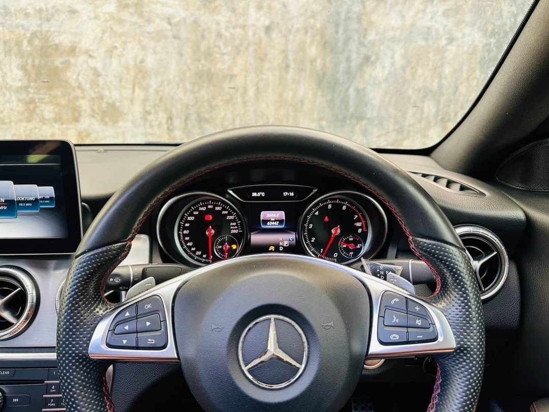 2017 Mercedes-Benz CLA-Class CLA-CLass CLA250 สีเทา (รูปที่ 12)