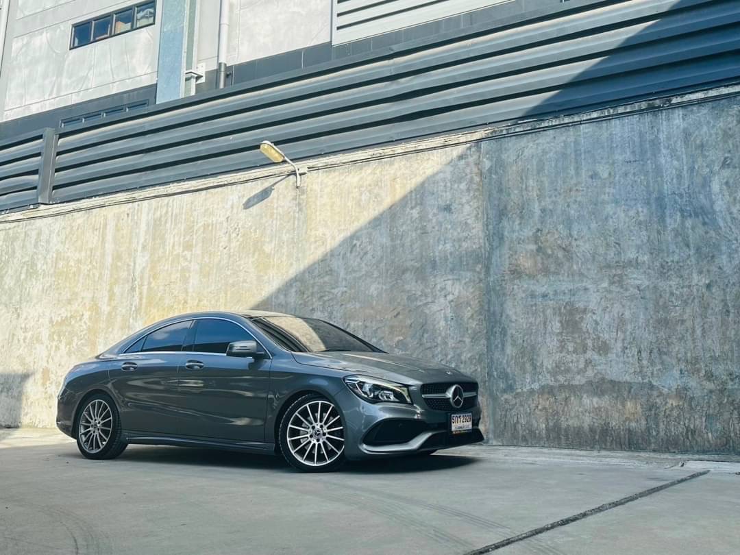 2017 Mercedes-Benz CLA-Class CLA-CLass CLA250 สีเทา (รูปที่ 2)
