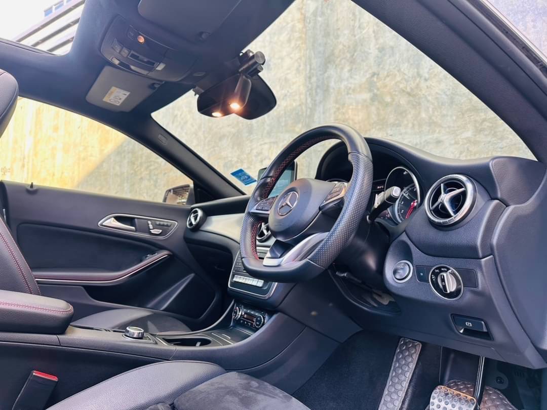 2017 Mercedes-Benz CLA-Class CLA-CLass CLA250 สีเทา (รูปที่ 8)
