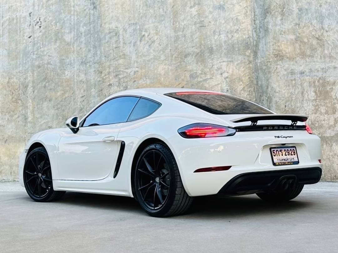 2017 Porsche Cayman สีขาว (รูปที่ 8)
