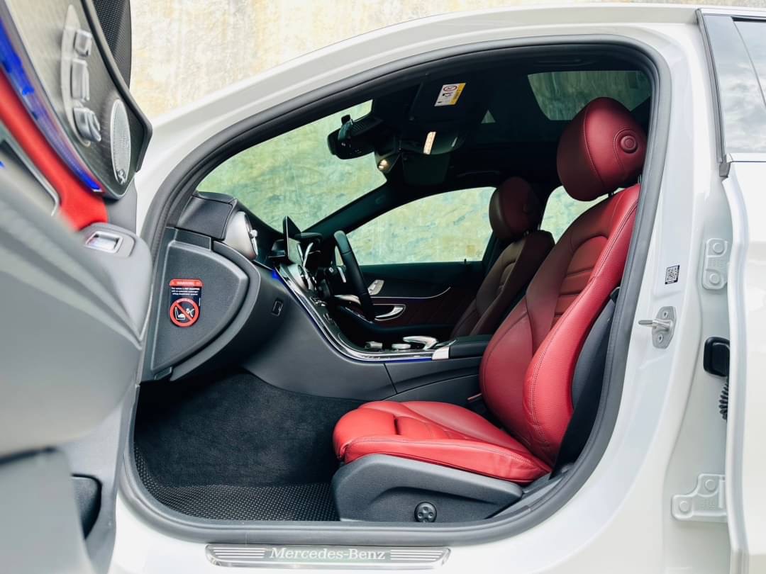 2021 Mercedes-Benz C-Class C 220 d สีขาว (รูปที่ 8)