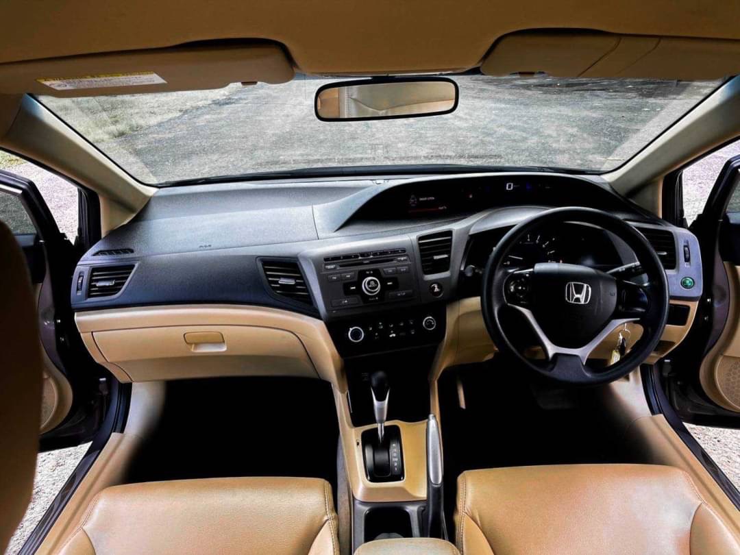 2014 Honda Civic FB สีน้ำตาล (รูปที่ 16)