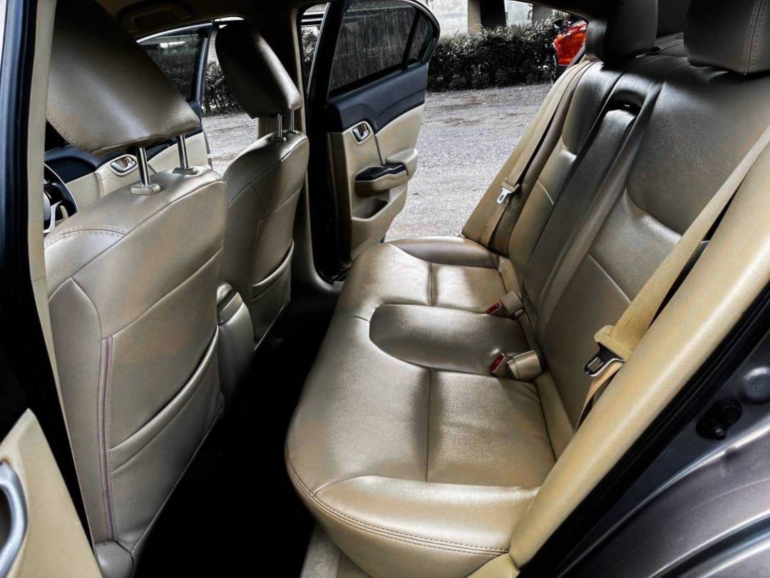 2014 Honda Civic FB สีน้ำตาล (รูปที่ 14)