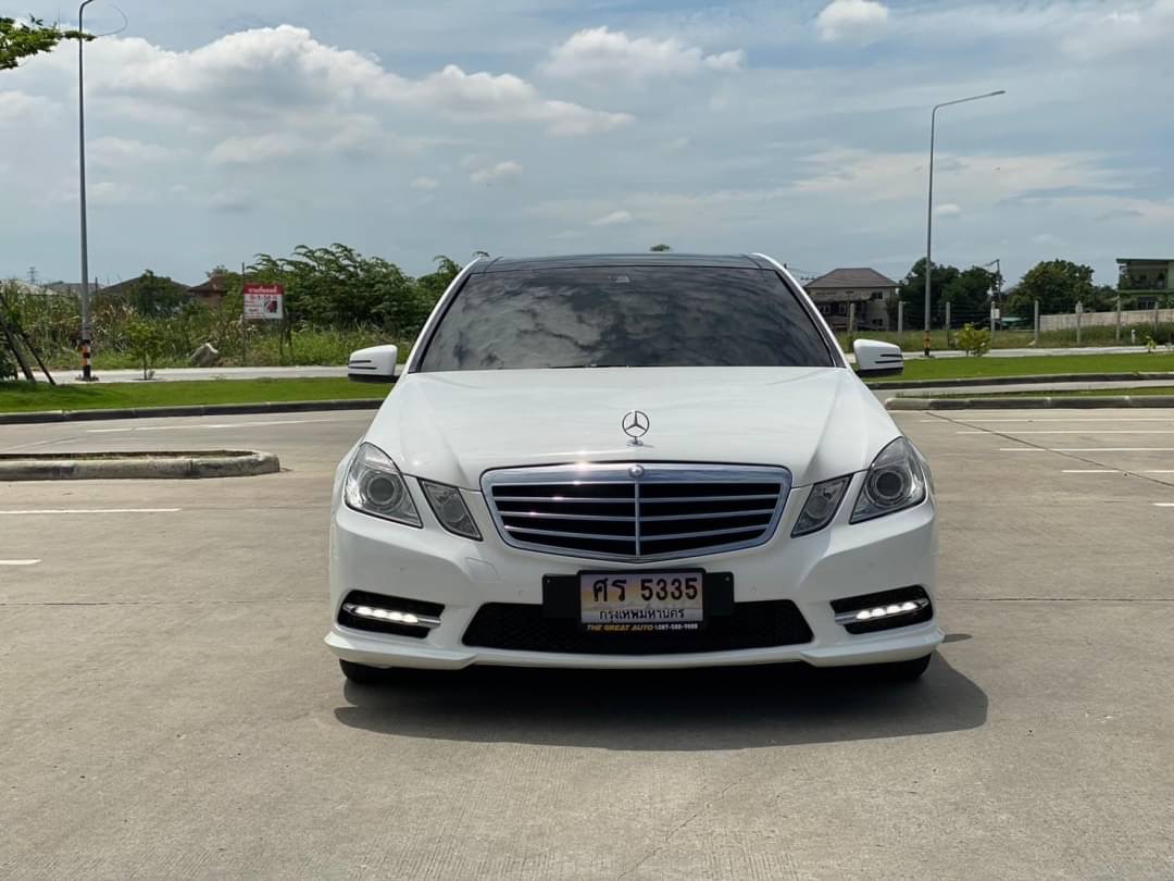 2013 Mercedes-Benz E-Class W212 E300 สีขาว