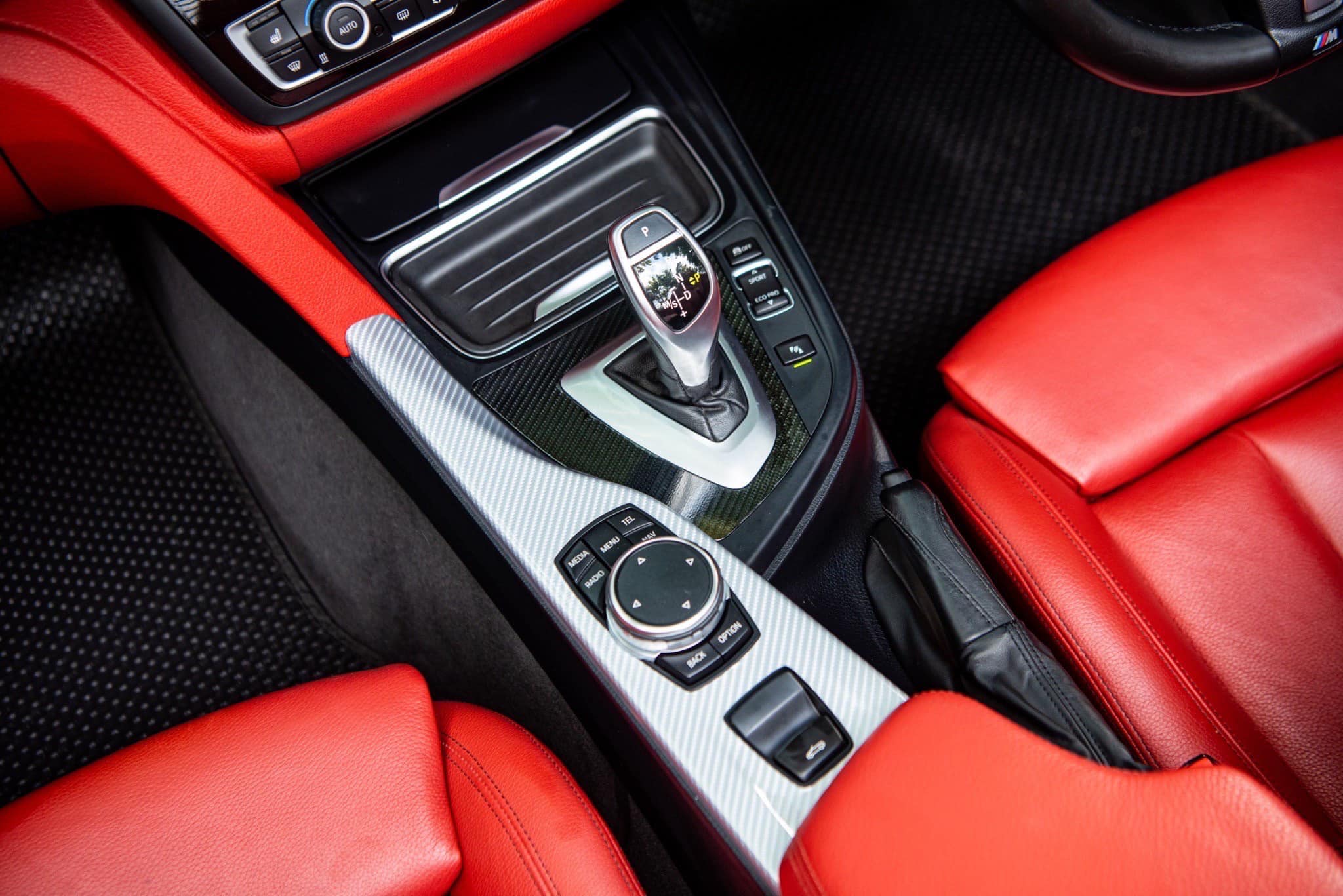 Bmw 420i M Sport CARBRIOLET 2015 Y. โคตรหล่อ (รูปที่ 25)
