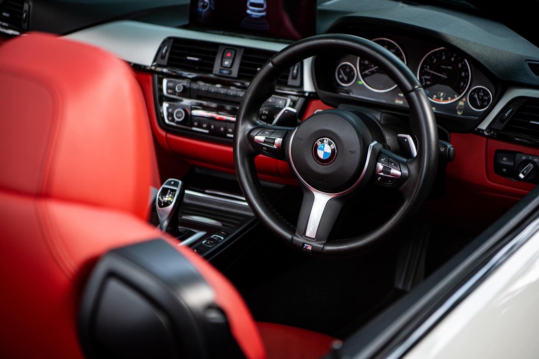 Bmw 420i M Sport CARBRIOLET 2015 Y. โคตรหล่อ (รูปที่ 24)