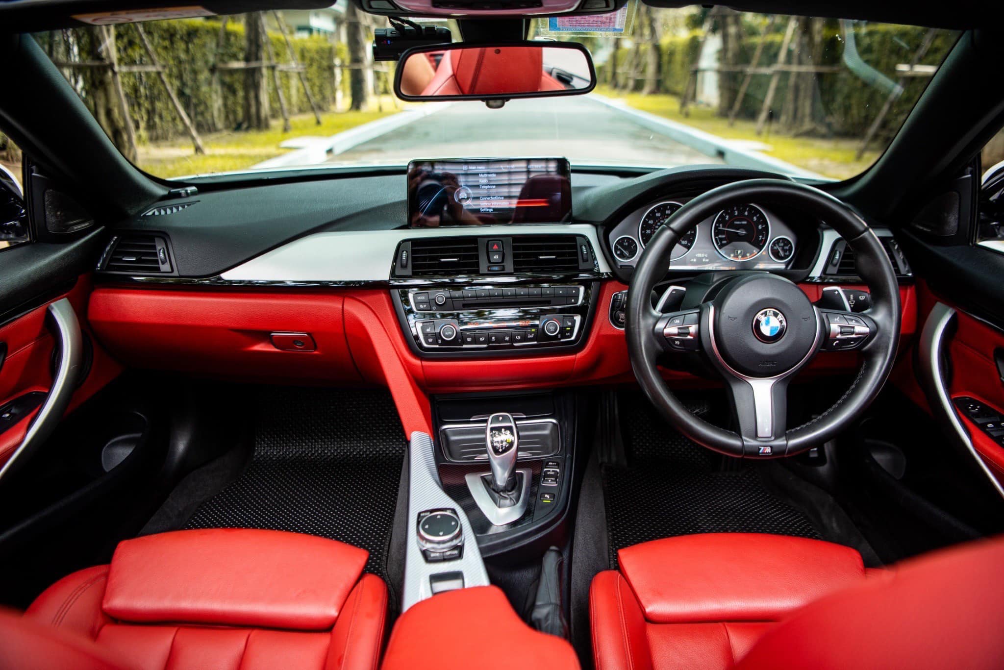 Bmw 420i M Sport CARBRIOLET 2015 Y. โคตรหล่อ (รูปที่ 19)
