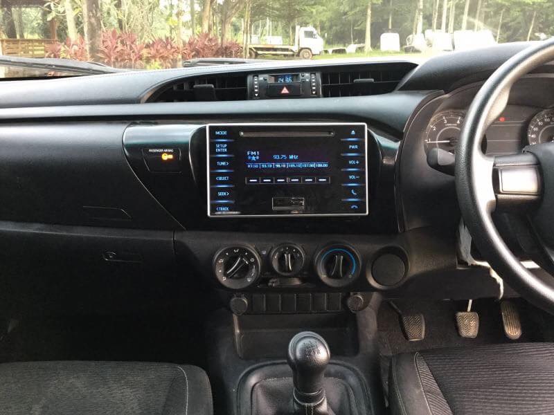Toyota Hilux Revo Double cab สีขาว (รูปที่ 9)