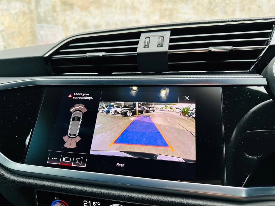 2021 Audi Q3 Sportback สีดำ (รูปที่ 12)
