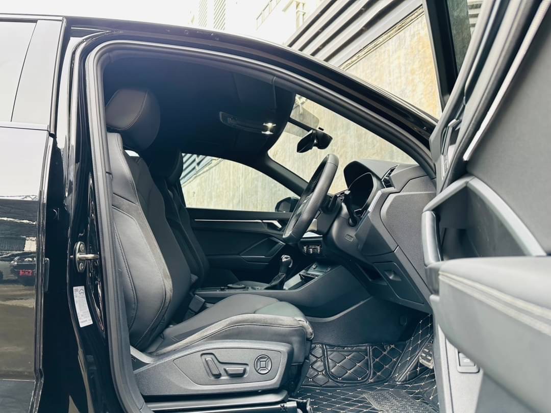 2021 Audi Q3 Sportback สีดำ (รูปที่ 8)