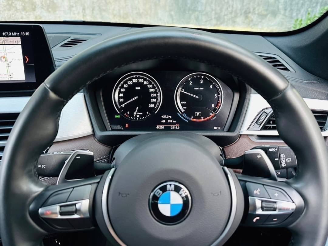 2021 BMW X1 F48 สีขาว (รูปที่ 13)