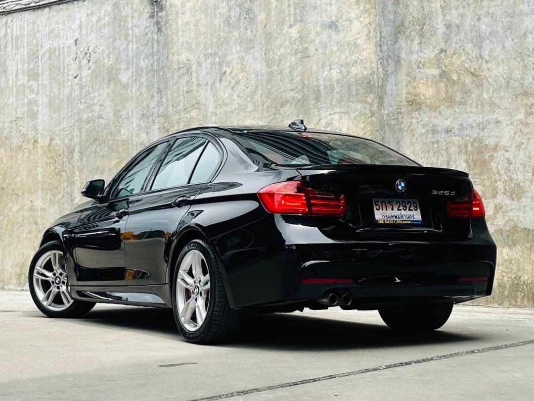 2014 BMW 3 Series F30 325d สีดำ (รูปที่ 8)
