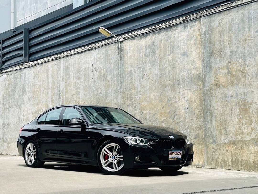 2014 BMW 3 Series F30 325d สีดำ (รูปที่ 3)